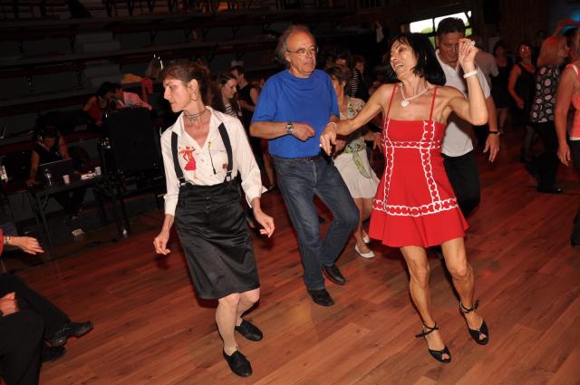 min 2010 05 30 station danse 177